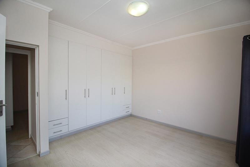 3 Bedroom Property for Sale in Fraaiuitsig Western Cape